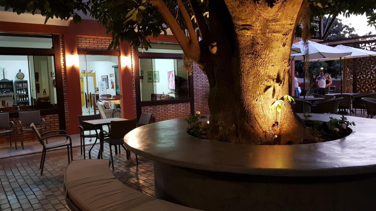 Hotel Das Palmeiras Paracatu Dış mekan fotoğraf