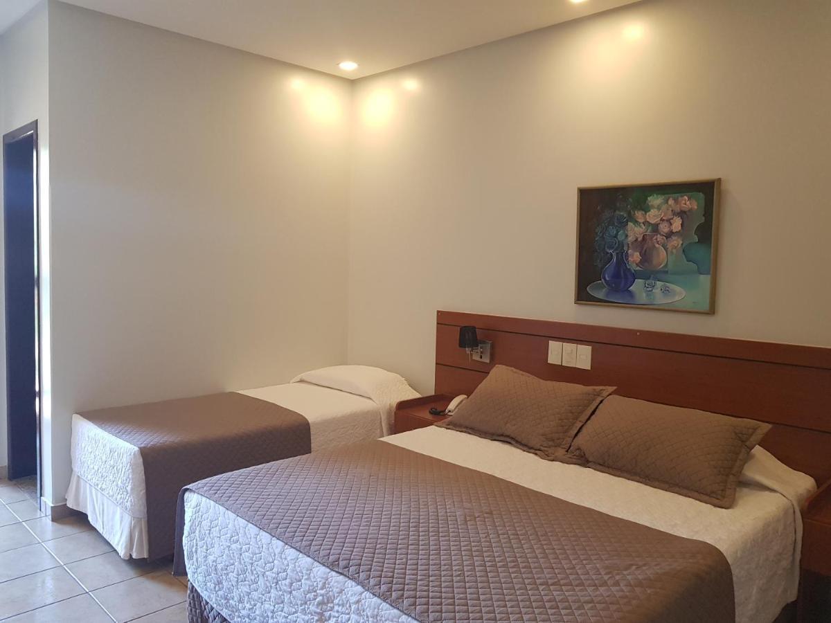 Hotel Das Palmeiras Paracatu Dış mekan fotoğraf