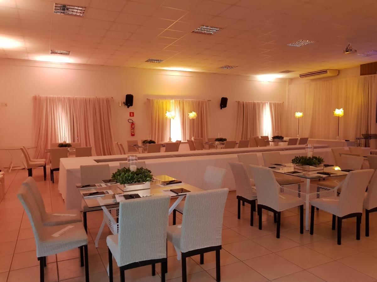 Hotel Das Palmeiras Paracatu Dış mekan fotoğraf