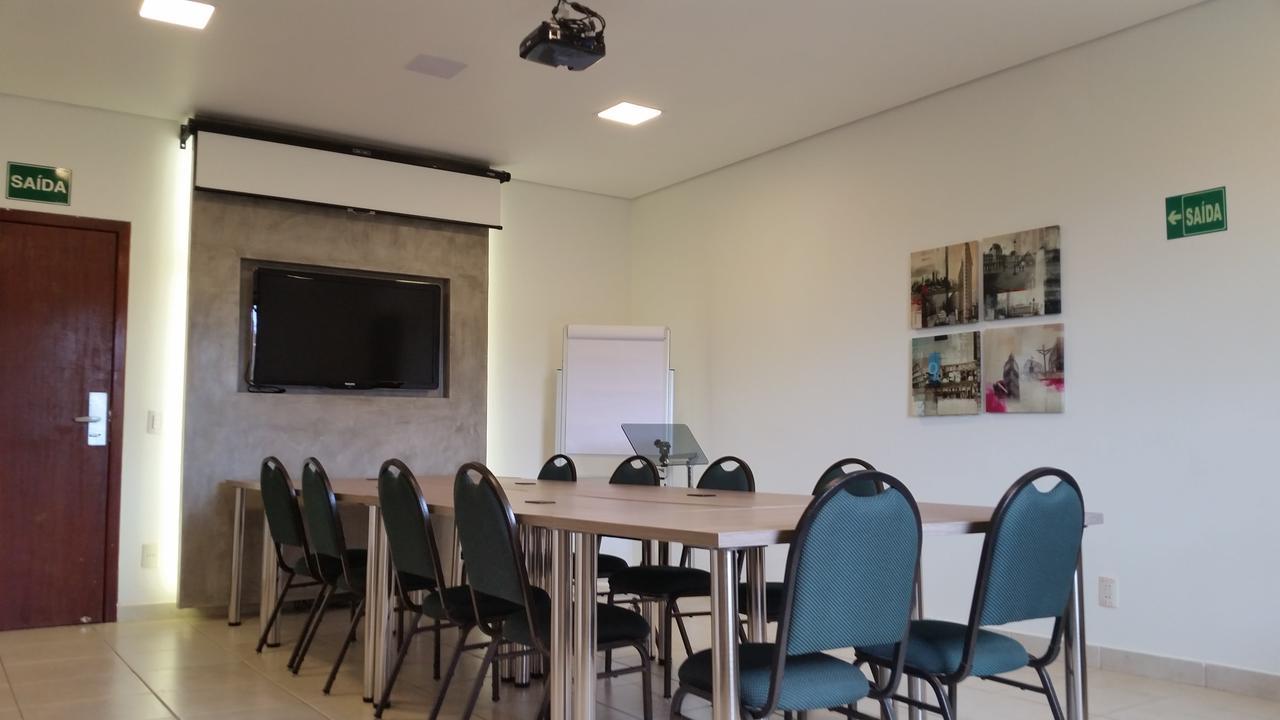 Hotel Das Palmeiras Paracatu Dış mekan fotoğraf