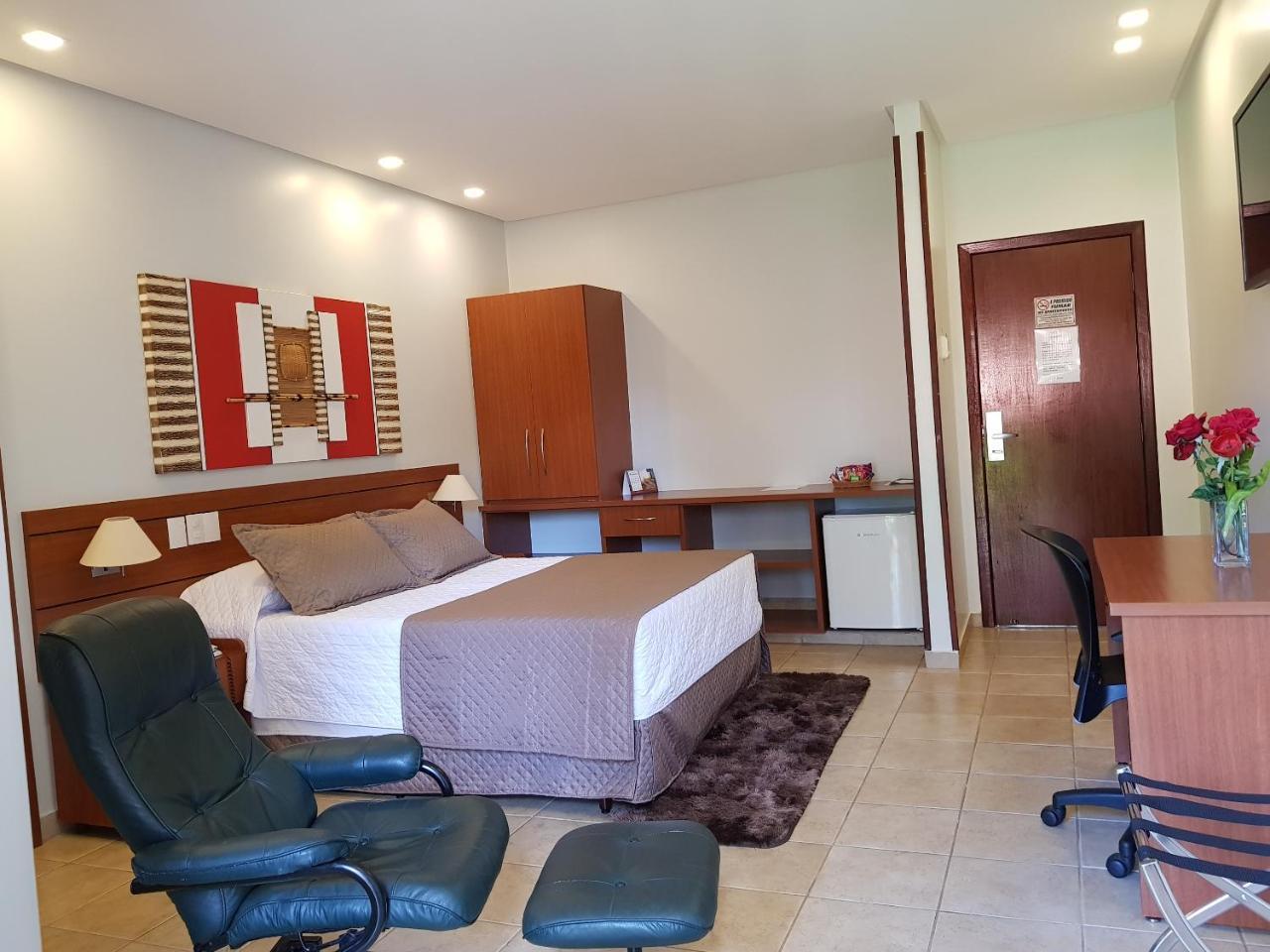Hotel Das Palmeiras Paracatu Dış mekan fotoğraf