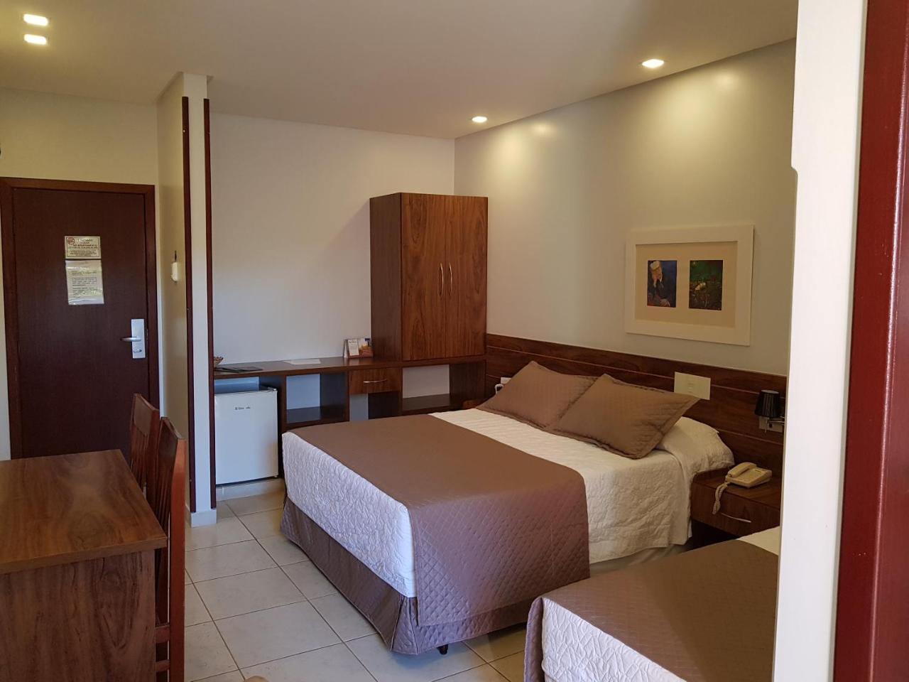 Hotel Das Palmeiras Paracatu Dış mekan fotoğraf